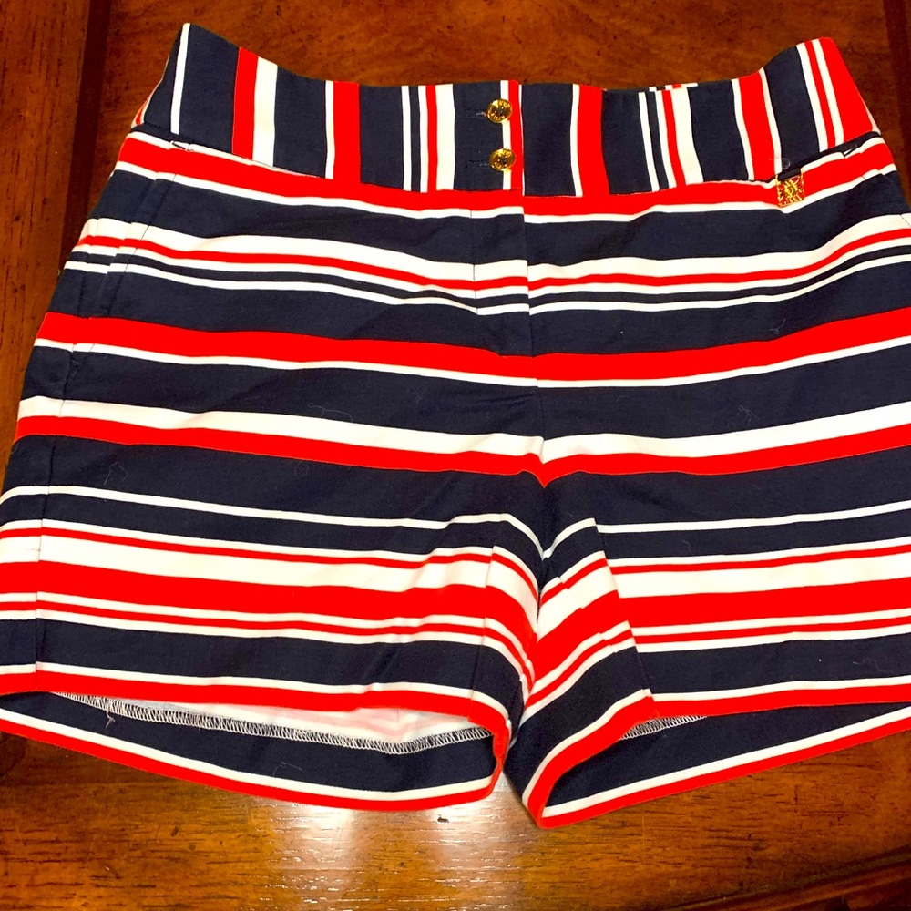 Anne Klein Shorts Size 6